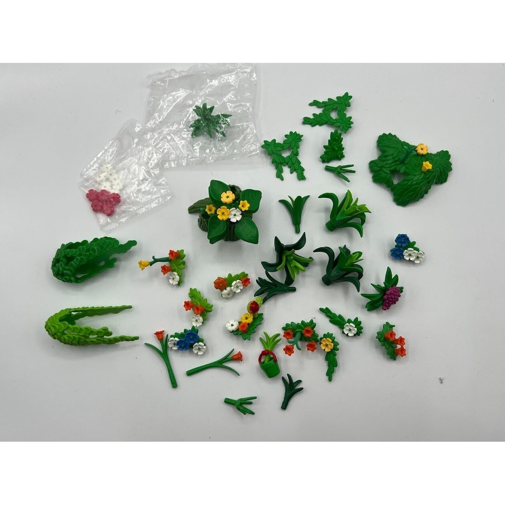 Lot Of miscellaneous Playmobil Plants Flowers Leaves For Diorama Completion -